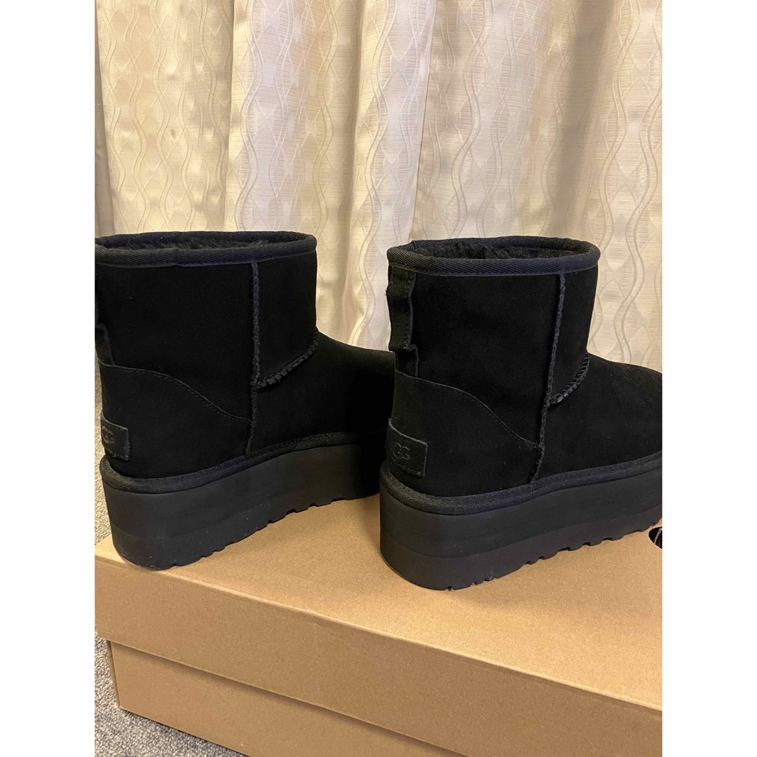 UGG(アグ)のUGG  ブーツ レディースの靴/シューズ(ブーツ)の商品写真