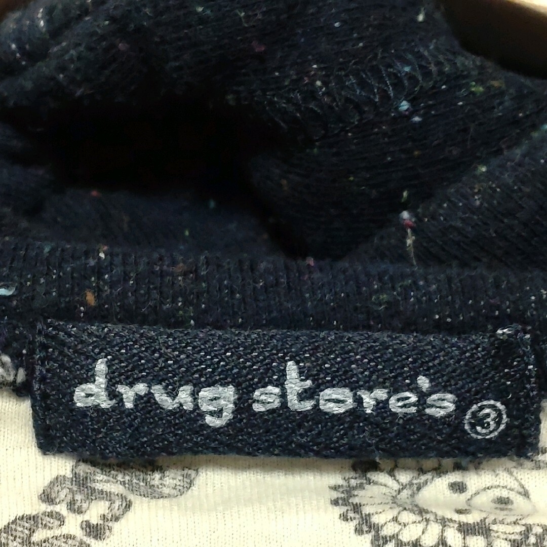 drug store's(ドラッグストアーズ)のドラッグストアーズ　フード付きスウェットワンピース　ぶたさんインディアンプリント レディースのワンピース(ロングワンピース/マキシワンピース)の商品写真