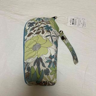 リバティ(LIBERTY.)のタグ付新品　LIBERTY 保冷　ペットボトルケース　ペットボトル入れ(日用品/生活雑貨)