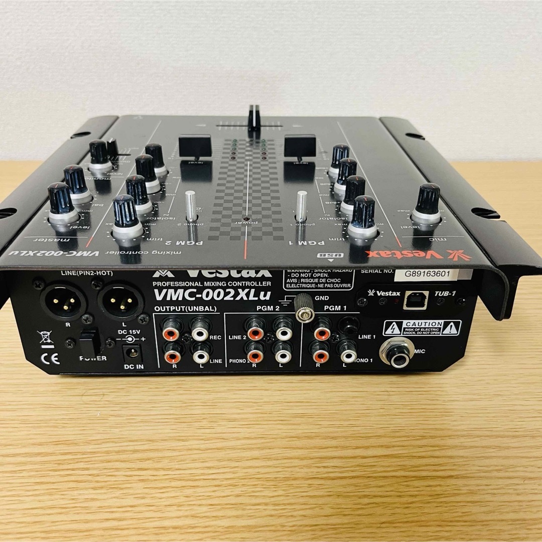 Vestax(ベスタクス)の【ジャンク品】　VESTAX ベスタクス　VMC-002XL 楽器のDJ機器(DJミキサー)の商品写真