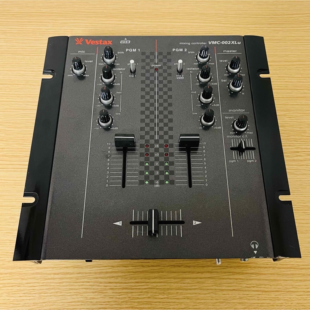 Vestax(ベスタクス)の【ジャンク品】　VESTAX ベスタクス　VMC-002XL 楽器のDJ機器(DJミキサー)の商品写真