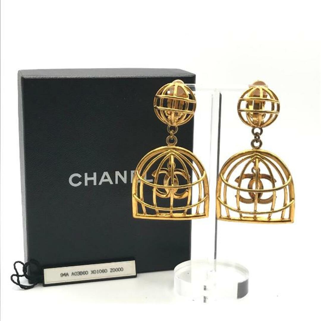 美品 CHANEL シャネル ココマーク 鳥かご ヴィンテージ スイング イヤリング 2 9 ゴールド a1955 | フリマアプリ ラクマ 美品 CHANEL シャネル ココマーク 鳥かご ヴィンテージ スイング イヤリング 2 9 ゴールド a1955 | フリマアプリ ラクマ