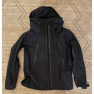 DESCENTE ALLTERRAIN(マウンテンパーカー)のフリマアイテム一覧 DESCENTE ALLTERRAIN(マウンテンパーカー)のフリマアイテム一覧