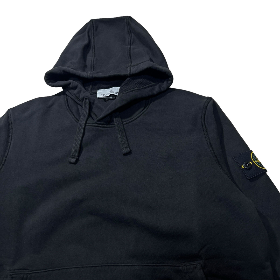 STONE ISLAND(ストーンアイランド)のSTONE ISLAND パーカー　ブラック　M メンズのトップス(パーカー)の商品写真