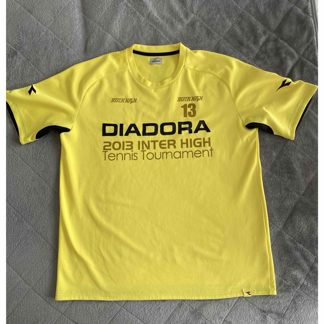 DIADORA(ディアドラ)のDIADORA  ディアドラ　テニスウェア　限定Tシャツ　サイズＯ スポーツ/アウトドアのテニス(ウェア)の商品写真