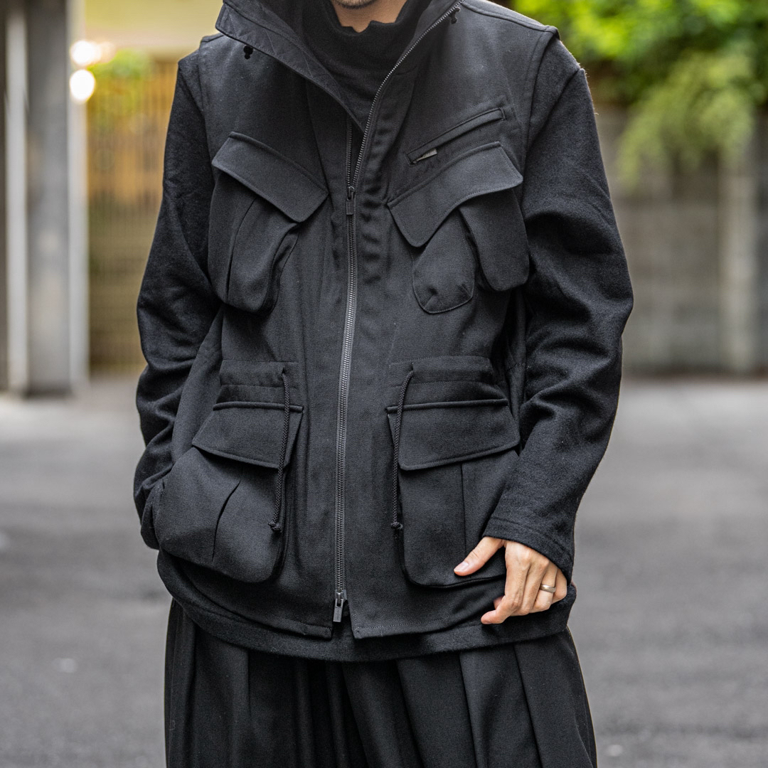 Yohji Yamamoto POUR HOMME(ヨウジヤマモトプールオム)のyohji yamamoto 22AW Military Hood Vest メンズのジャケット/アウター(その他)の商品写真