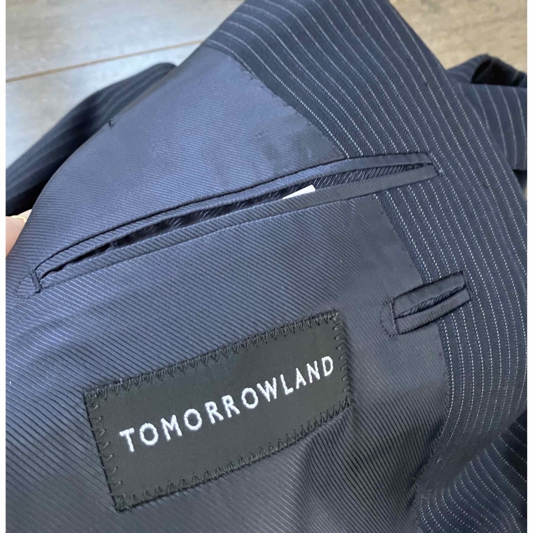 TOMORROWLAND(トゥモローランド)のTOMORROWLAND セットアップ　スーツ　42サイズ　トゥモローランド メンズのスーツ(セットアップ)の商品写真