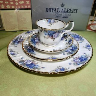 ロイヤルアルバート(ROYAL ALBERT)のロイヤルアルバート　ムーンライトローズ　Ｃ＆Ｓ＆18cm&26.5cmプレート(グラス/カップ)