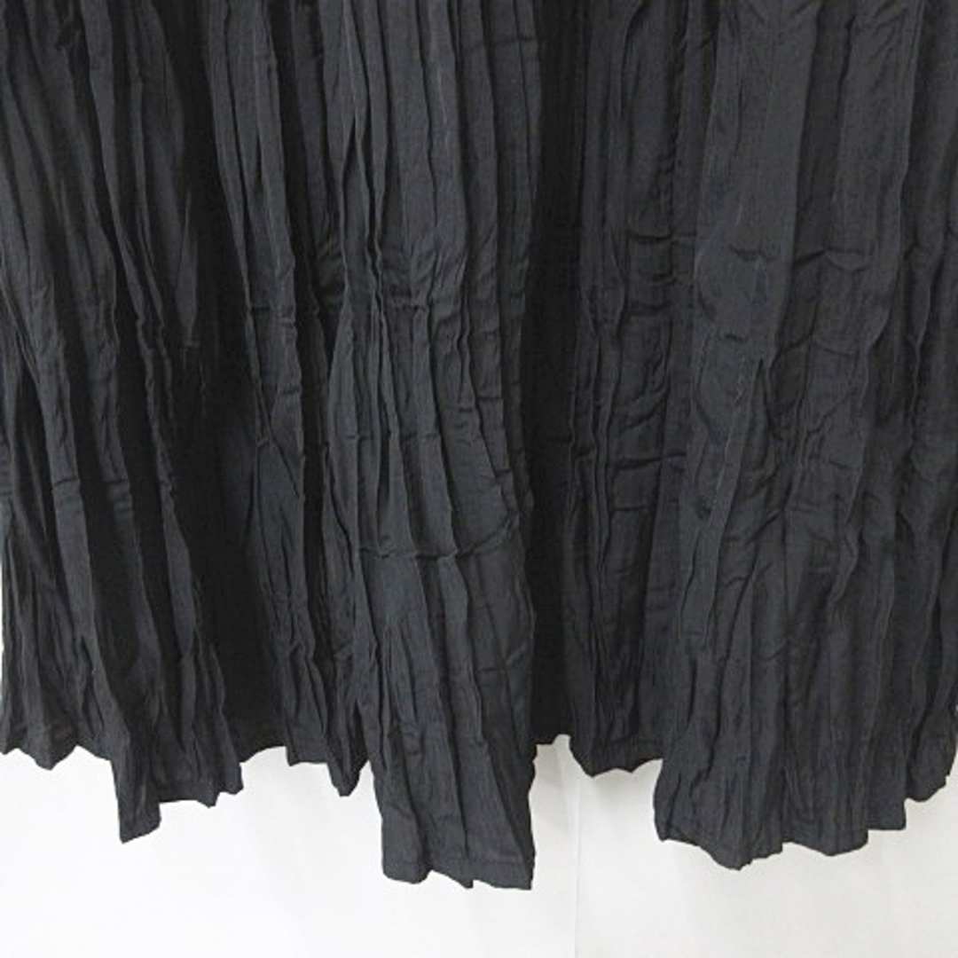Ballsey(ボールジィ)のボールジー ユニクロ カットソー スカート 2枚セット 緑 黒 S レディースのトップス(カットソー(長袖/七分))の商品写真