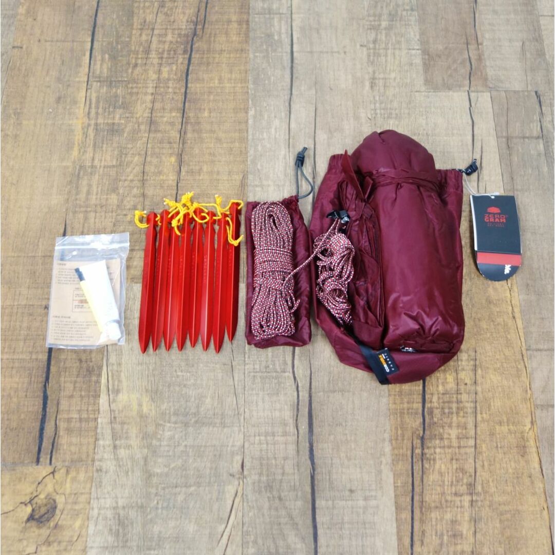 未使用 ゼログラム ZEROGRAM Minimalist3 Hexa Tarp winered 未使用 ゼログラム ZEROGRAM Minimalist3 Hexa Tarp winered