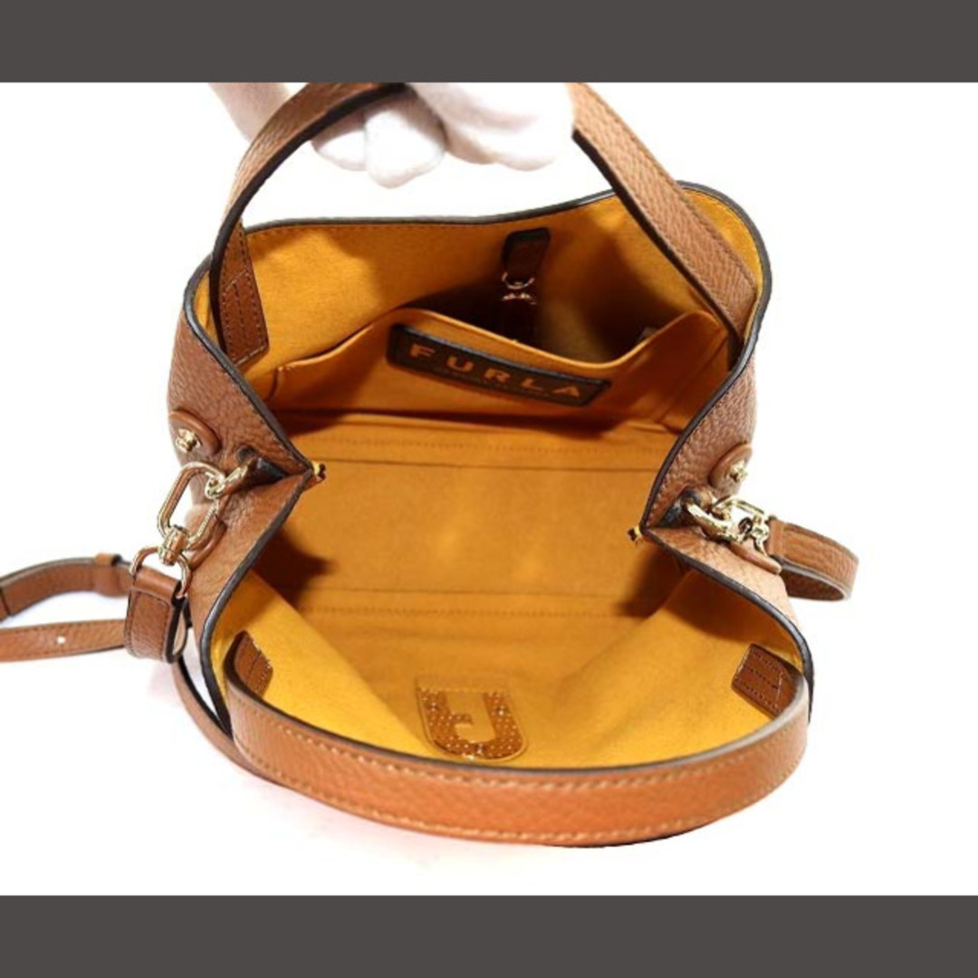 Furla(フルラ)のフルラ PRIMULA MINI ハンドバッグ ショルダーバッグ 茶色 レディースのバッグ(ハンドバッグ)の商品写真