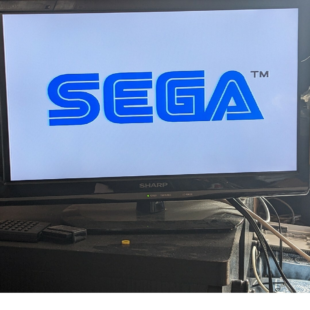 SEGA(セガ)のSEGA サターン本体(HST3220) アーケードスティック付き フルセット エンタメ/ホビーのゲームソフト/ゲーム機本体(家庭用ゲーム機本体)の商品写真