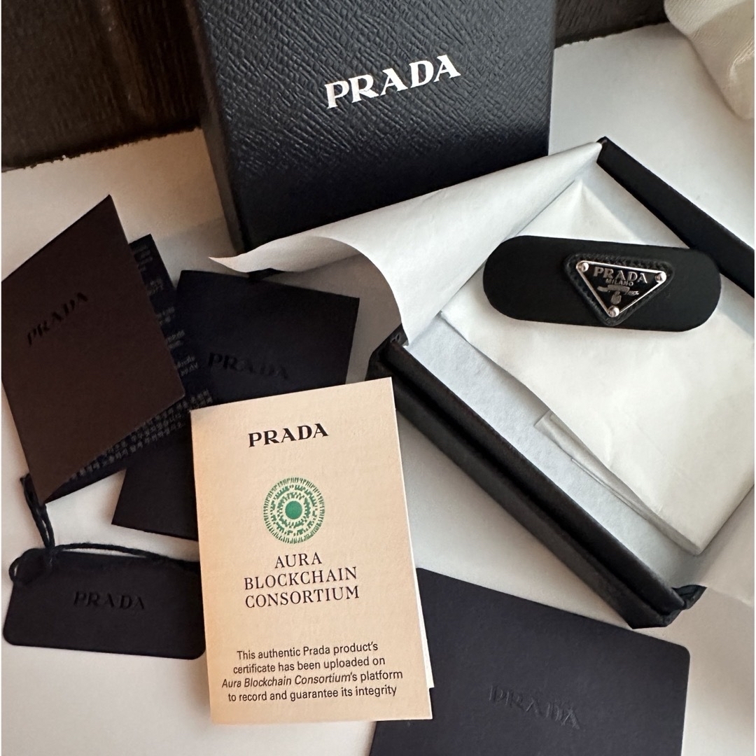 新品未使用 正規品 prada プラダ ヘアクリップ バレッタ Re-Nylon