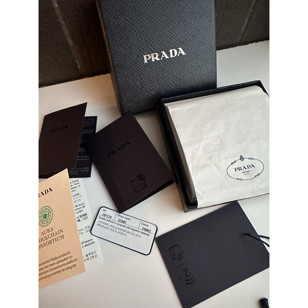 新品未使用 正規品 prada プラダ ヘアクリップ バレッタ Re-Nylon