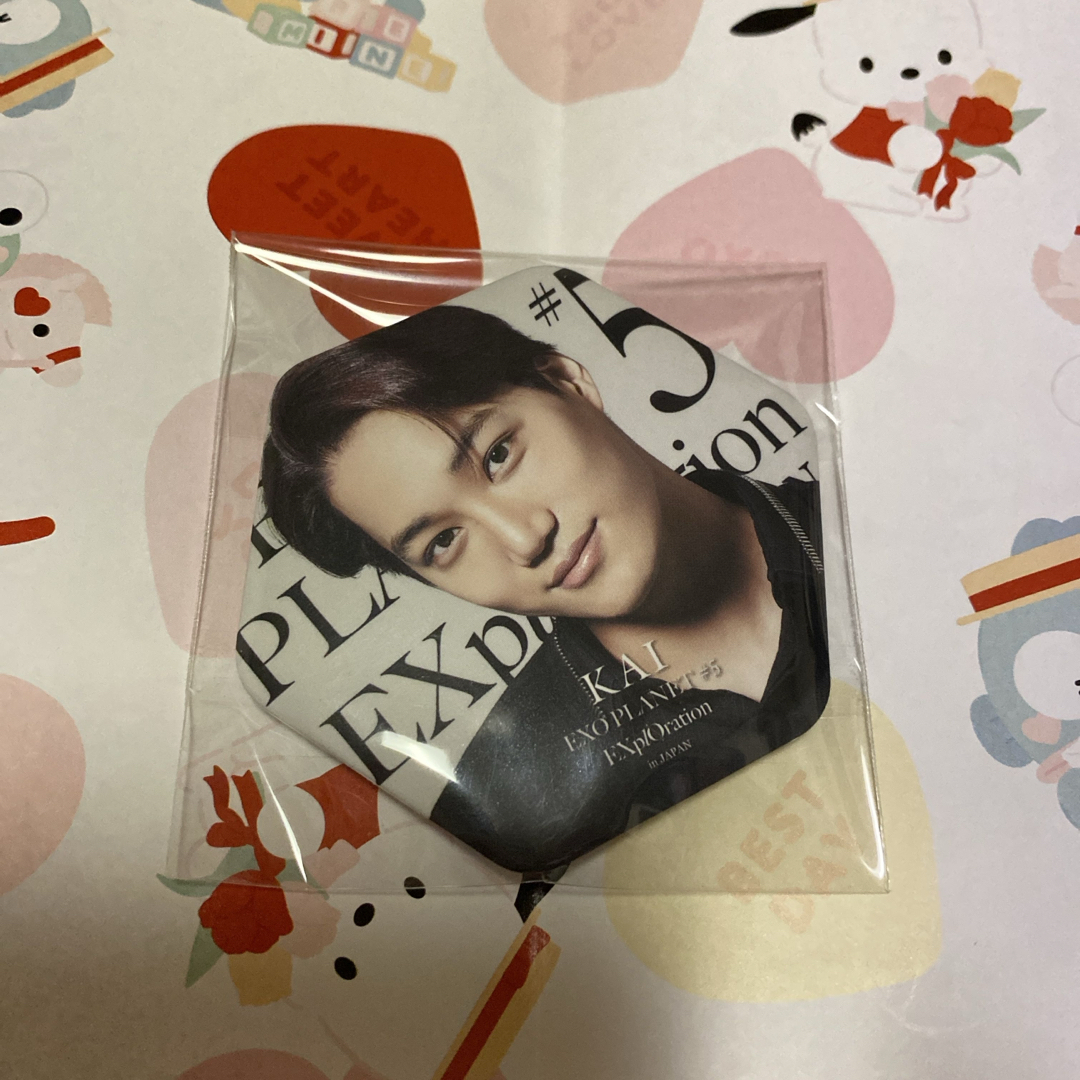 EXO(エクソ)のEXO  カイ　缶バッジ エンタメ/ホビーのCD(K-POP/アジア)の商品写真