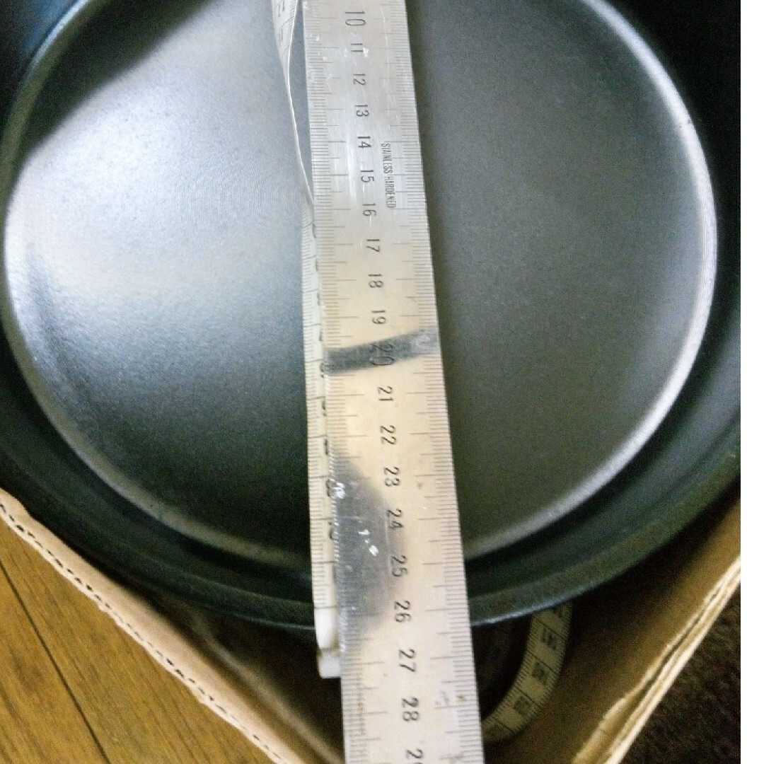 南部鉄器(ナンブテッキ)のすき焼き鍋  南部鉄器  未使用 インテリア/住まい/日用品のキッチン/食器(鍋/フライパン)の商品写真