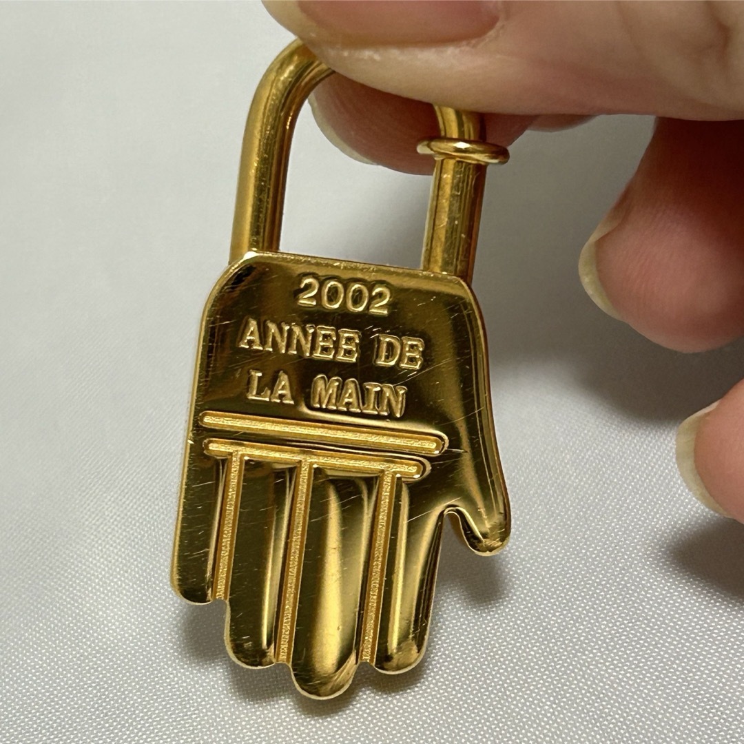 Hermes(エルメス)のHERMES カデナ　hand 2002 GOLD レディースのアクセサリー(チャーム)の商品写真