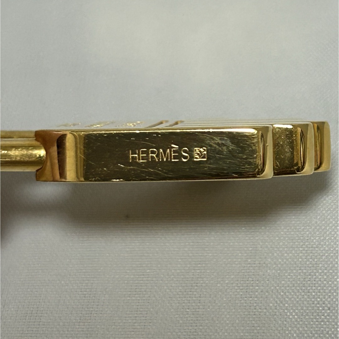 Hermes(エルメス)のHERMES カデナ　hand 2002 GOLD レディースのアクセサリー(チャーム)の商品写真