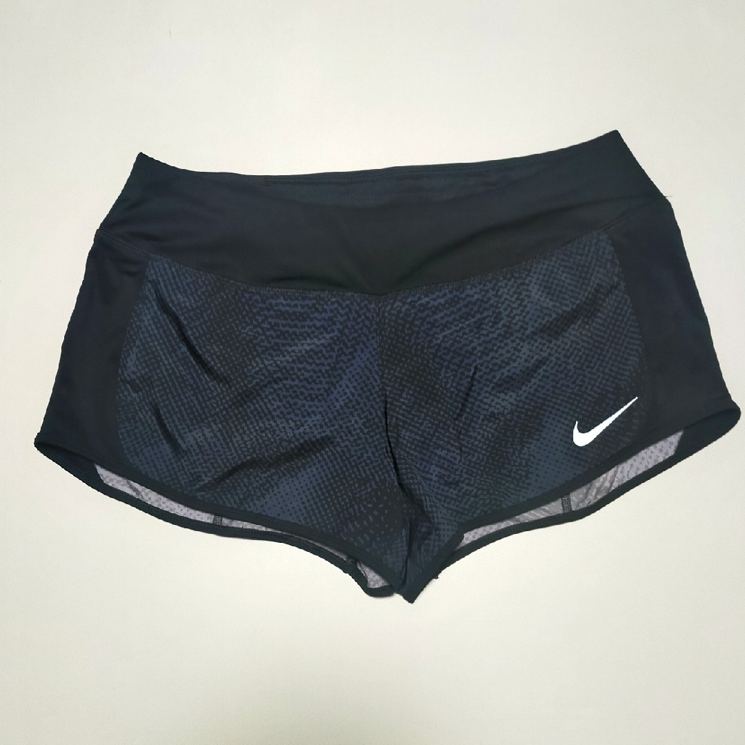 NIKE(ナイキ)のNIKE　ショートパンツ レディースのパンツ(ショートパンツ)の商品写真