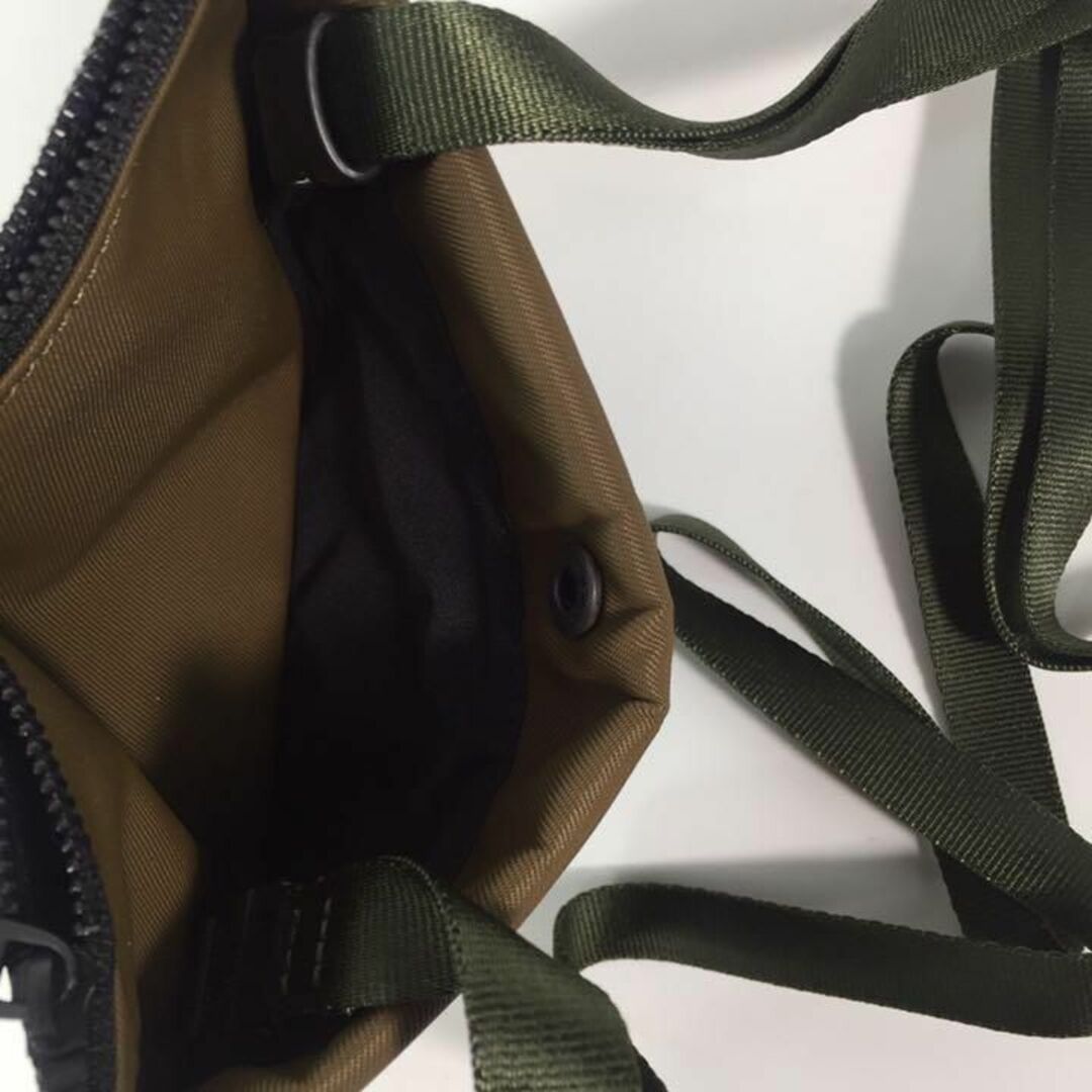 新品 ポールスミス サコッシュ ポーチ ショルダーバッグ カーキ 54a076 メンズのバッグ(ショルダーバッグ)の商品写真