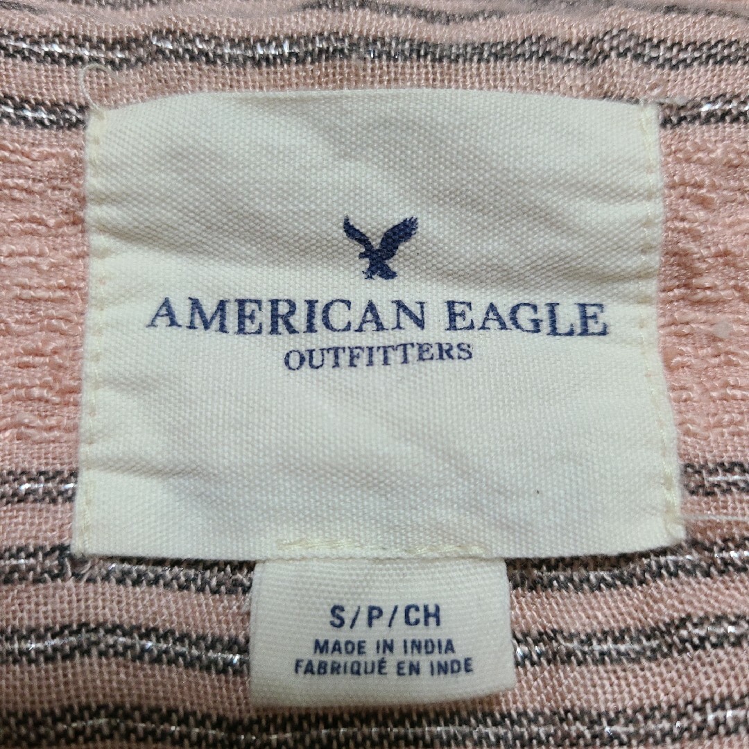 American Eagle(アメリカンイーグル)のききき、キラキラのデザインがうちゅくしい！サイズS AMERICAN E レディースのトップス(シャツ/ブラウス(半袖/袖なし))の商品写真