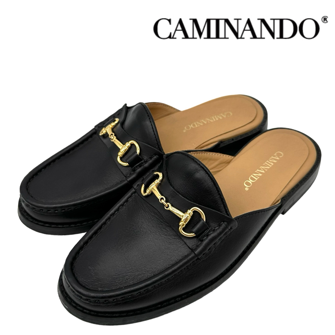 CAMINANDO(カミナンド)の〈美品〉CAMINANDO カミナンド【22cm】 ビットサンダル 黒 ブラック レディースの靴/シューズ(サンダル)の商品写真