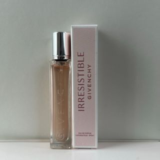 ジバンシィ(GIVENCHY)のイレジスティブル　オーデパルファム　12.5ml(香水(女性用))