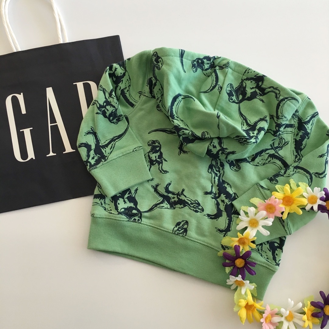 babyGAP(ベビーギャップ)の新品♡baby gap♡ギャップ♡パーカー♡恐竜♡ロゴ/ザラ/H&M/ユニクロ/ キッズ/ベビー/マタニティのキッズ服男の子用(90cm~)(ジャケット/上着)の商品写真