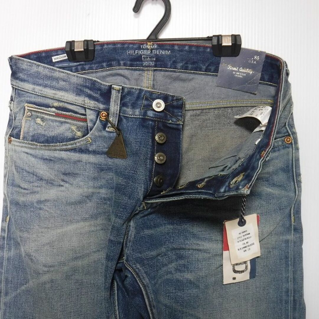 TOMMY HILFIGER(トミーヒルフィガー)の新品 TOMMY HILFIGER DENIM トミーヒルフィガー W30L32 メンズのパンツ(デニム/ジーンズ)の商品写真