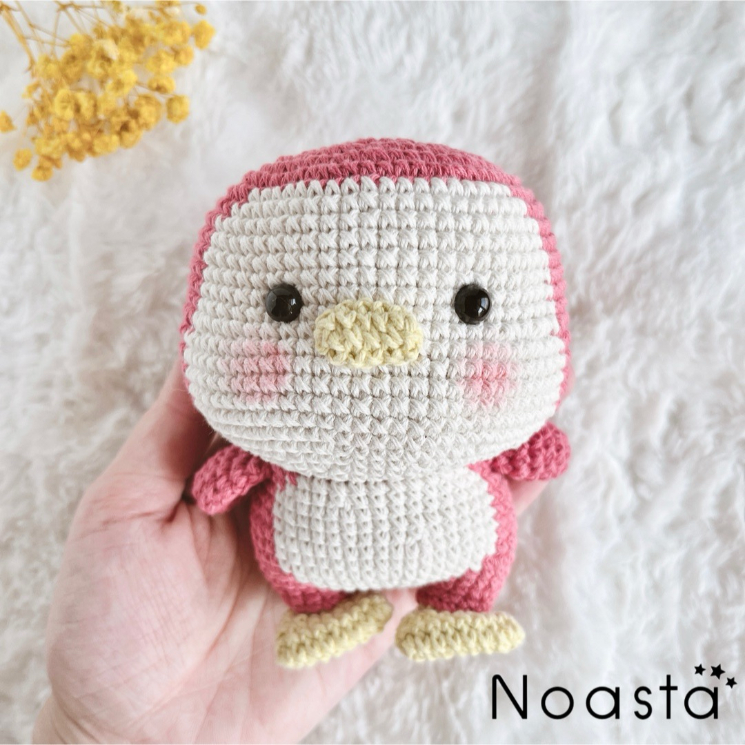 【SALE/24時間以内発送】No.21 ピンクペンギン あみぐるみ ハンドメイドのぬいぐるみ/人形(あみぐるみ)の商品写真