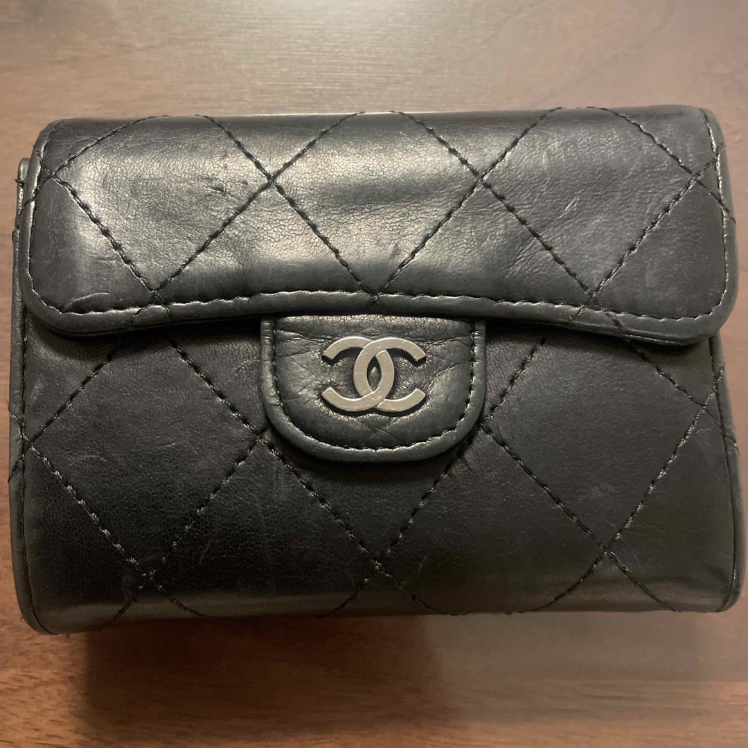 CHANEL(シャネル)のCHANELマトラッセカードケースカーフスキン レディースのファッション小物(コインケース)の商品写真