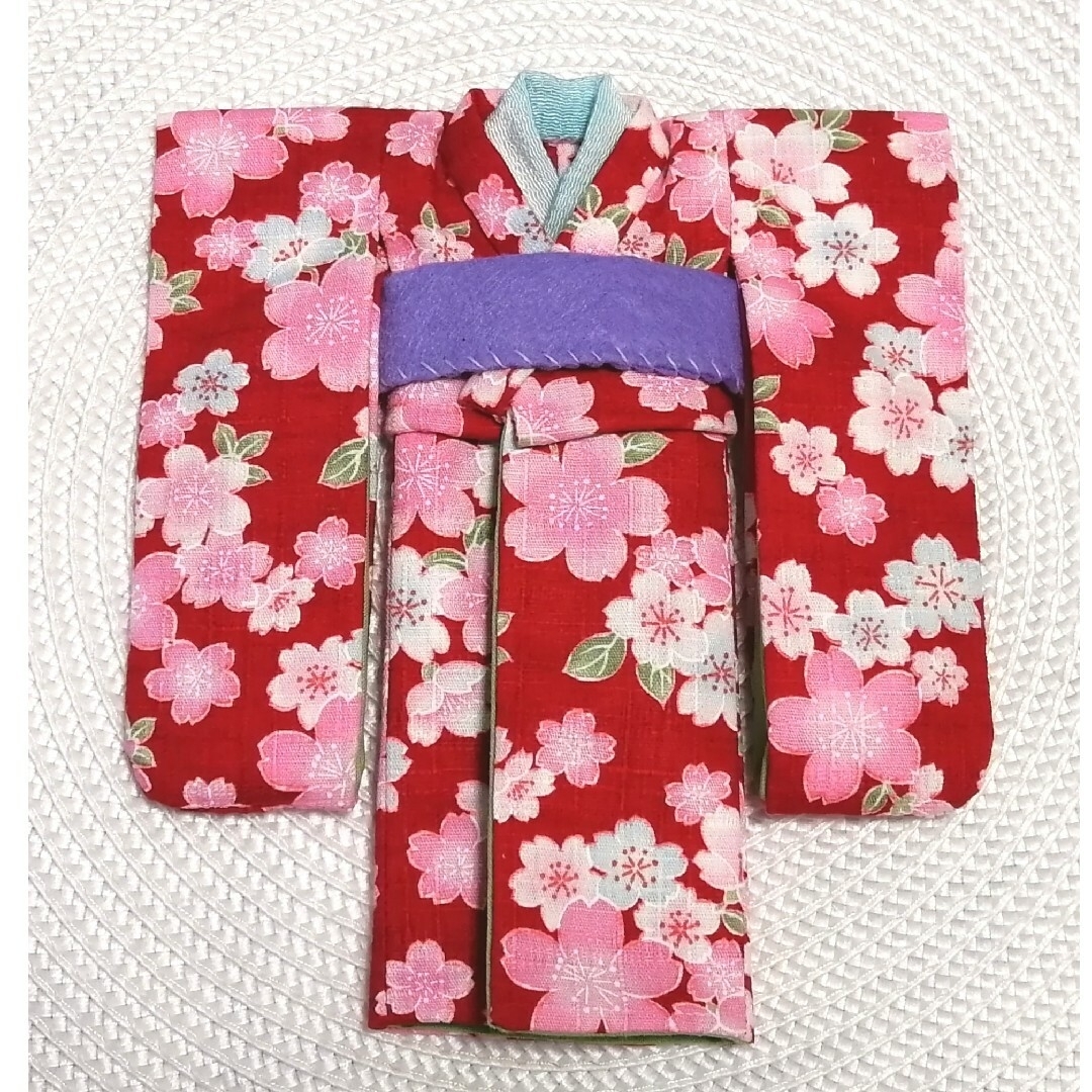 夢人屋呉服店】ブライス 着物 お花見 雛祭り お帽子ちゃんのお 夢人屋呉服店】ブライス 着物 お花見 雛祭り お帽子ちゃんのお