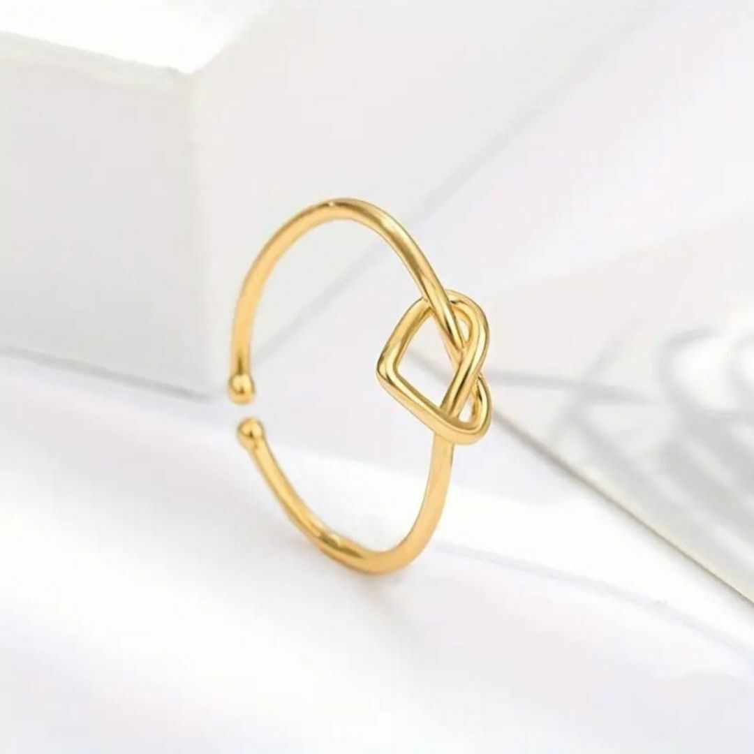 【セット】 指輪　 リング　ゴールド　ブラック　セット　フリーサイズ　調節可能 レディースのアクセサリー(リング(指輪))の商品写真