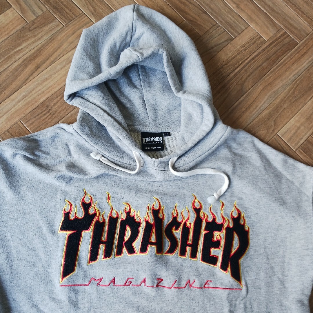 THRASHER(スラッシャー)のスラッシャー THRASHER  プルオーバーパーカー スポーツ/アウトドアのスポーツ/アウトドア その他(スケートボード)の商品写真