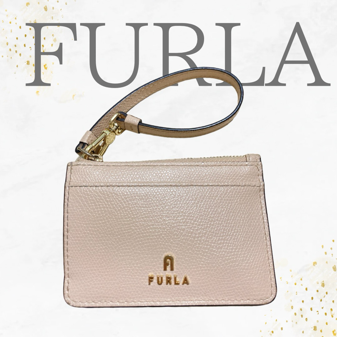 Furla(フルラ)のFURLA  フルラ　ロゴ　パスケース 定期入れ レザー カードケース 小銭入れ レディースのファッション小物(名刺入れ/定期入れ)の商品写真