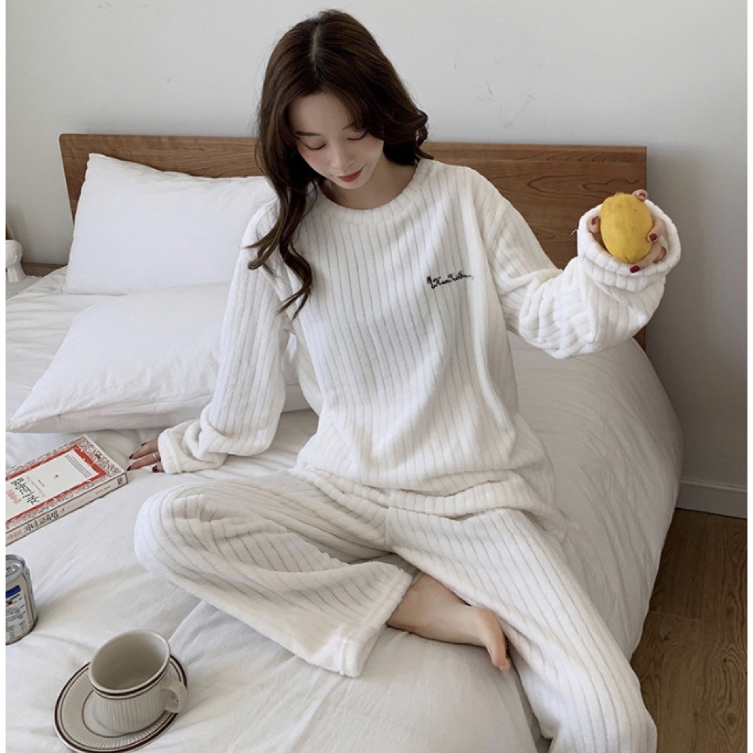 SALE女性のための冬のフランネルパジャマ韓国ルーズホームウェアセット レディースのルームウェア/パジャマ(ルームウェア)の商品写真