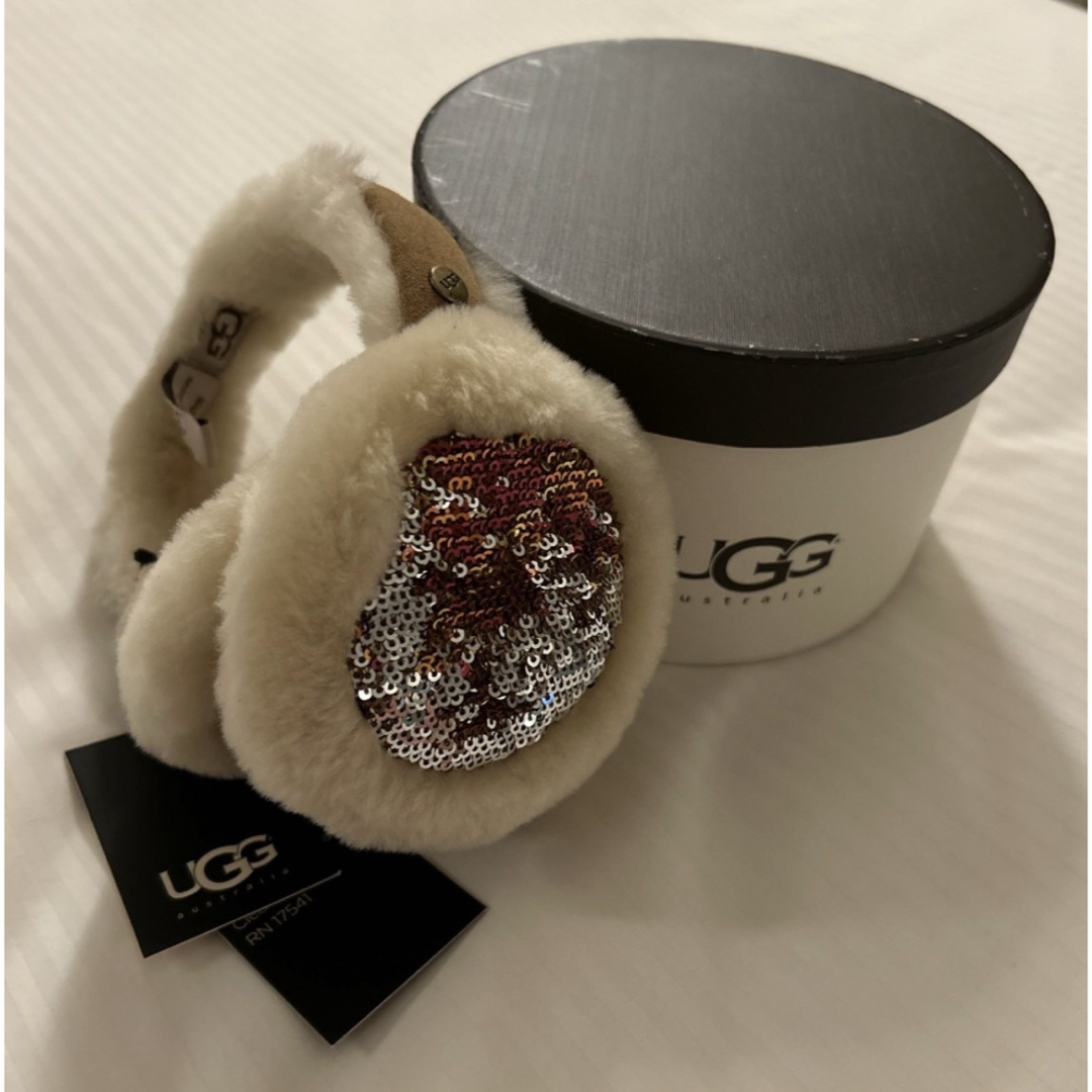 UGG(アグ)のUGG アグ　イヤーマフ　耳当て　スパンコール　キラキラ レディースのファッション小物(イヤーマフ)の商品写真