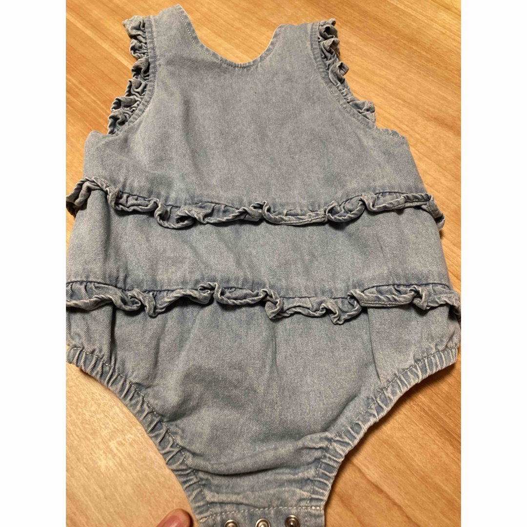 ZARA KIDS(ザラキッズ)のマーメイドオフィシャル　デニムロンパース キッズ/ベビー/マタニティのベビー服(~85cm)(ロンパース)の商品写真