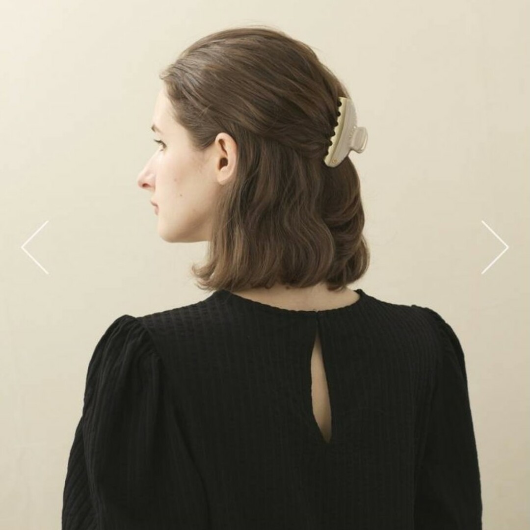 Alexandre de Paris(アレクサンドルドゥパリ)の新品☆アレクサンドル ドゥ パリ VENDOME CLIP (M) レディースのヘアアクセサリー(バレッタ/ヘアクリップ)の商品写真