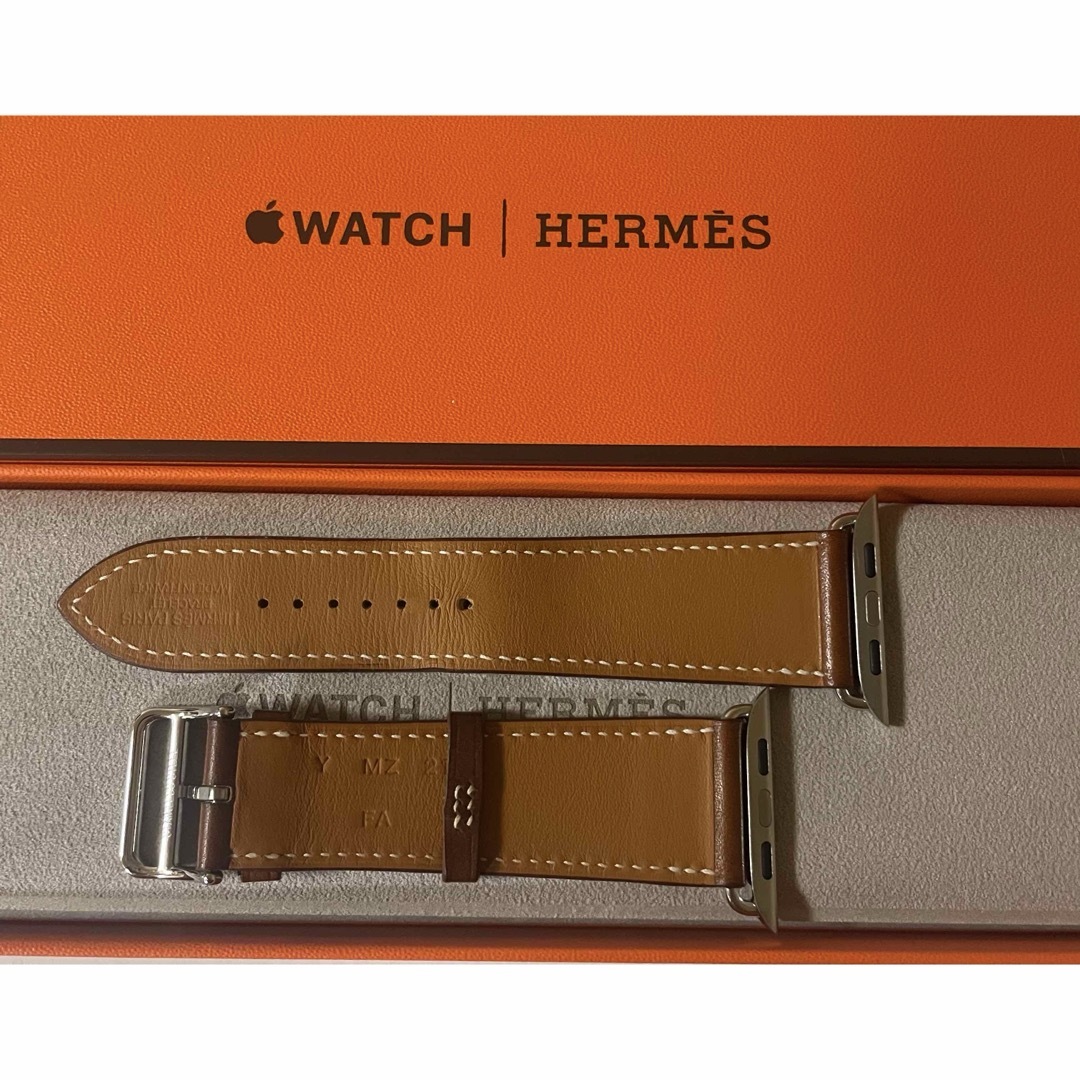 Apple(アップル)のApple Watch HERMES レザーバンド メンズの時計(レザーベルト)の商品写真