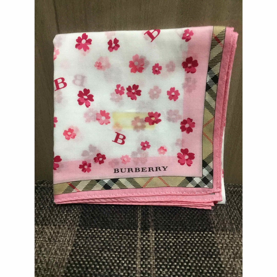 【要確認】BURBERRY 桜 ハンカチ レディース レディースのファッション小物(ハンカチ)の商品写真