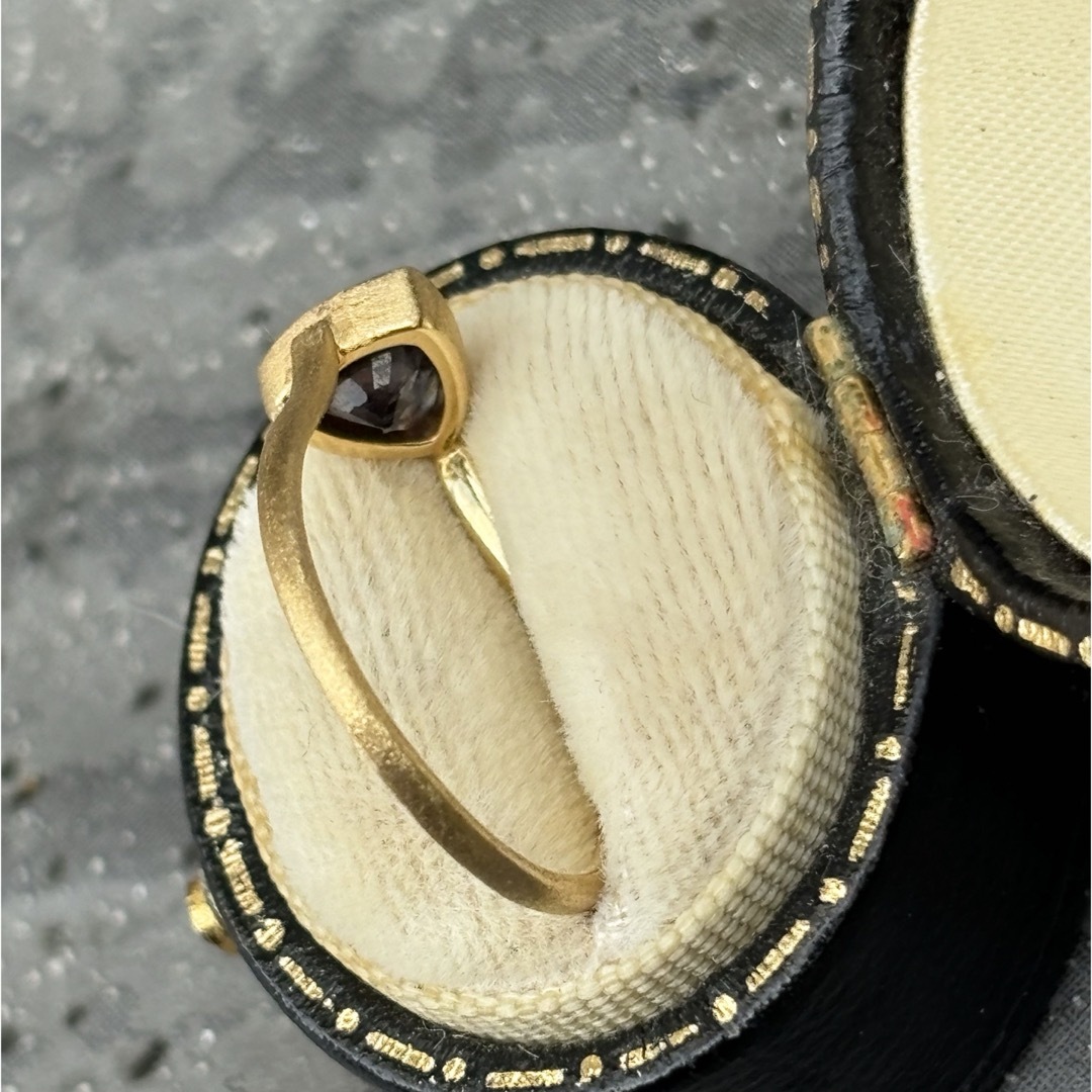 美品　専用　monaka カラーチェンジガーネット　リング　　k18 レディースのアクセサリー(リング(指輪))の商品写真