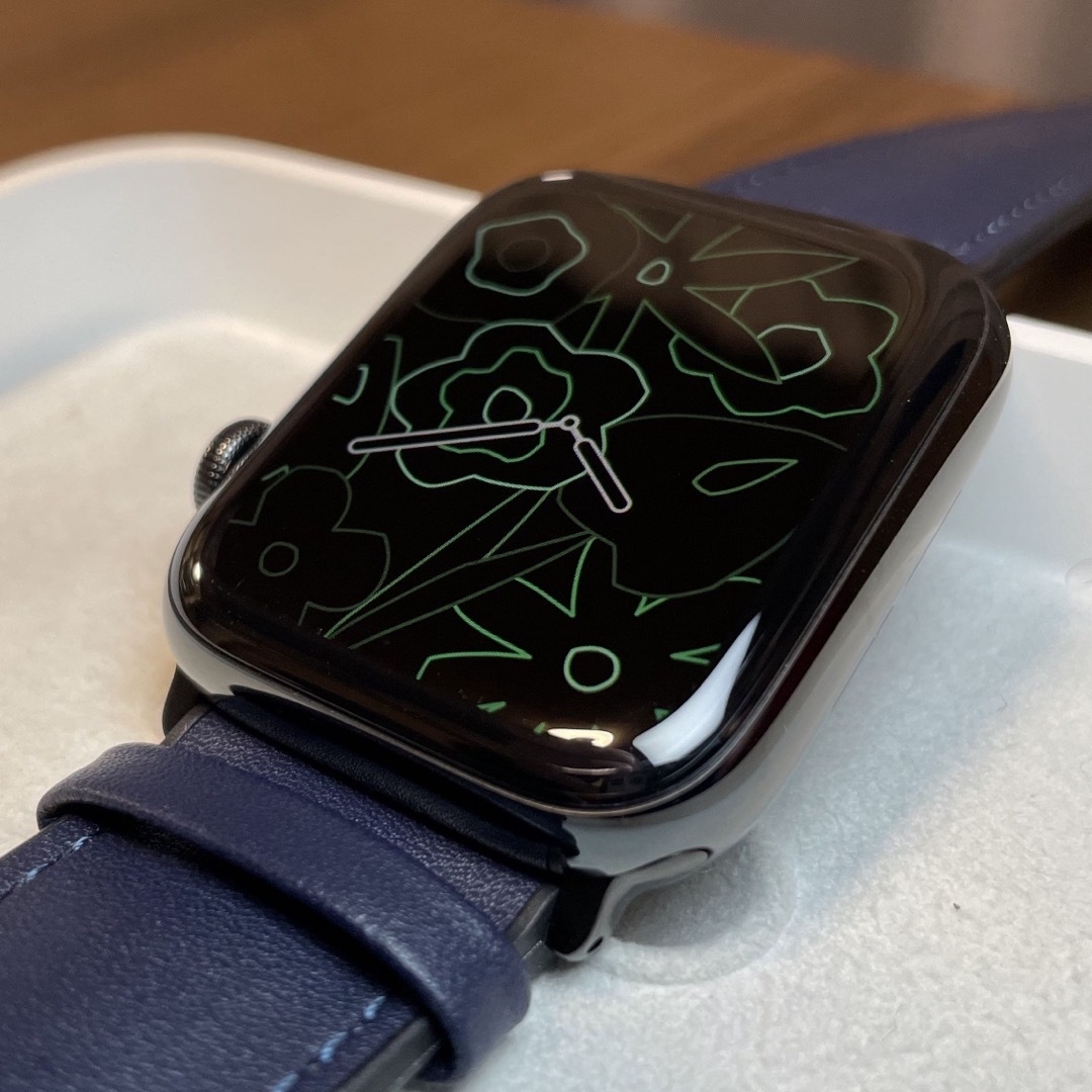 Apple Watch - Apple Watch Series 5 44mm スペースブラック Apple Watch - Apple Watch Series 5 44mm スペースブラック