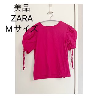 ザラ(ZARA)の美品　ZARA  パフ　トップス(カットソー(半袖/袖なし))