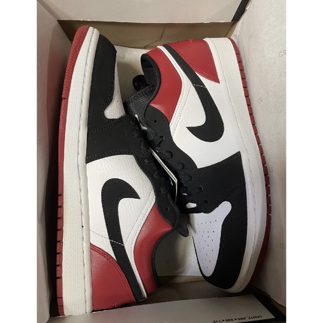 NIKE(ナイキ)のNike Air Jordan 1 Low "Black Toe" メンズの靴/シューズ(スニーカー)の商品写真