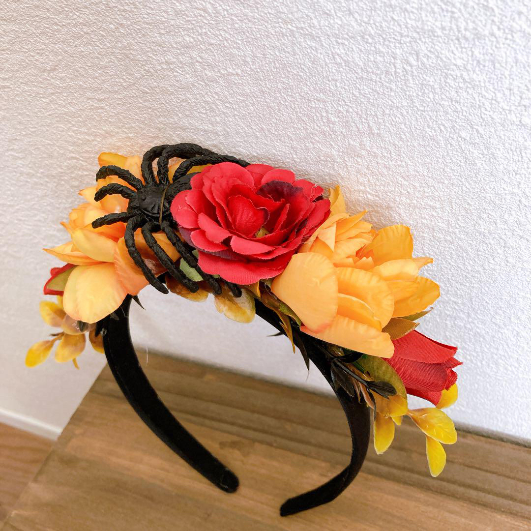 カチューシャ 蜘蛛 花 ハロウィン 仮装 かわいい フラワー レディースのヘアアクセサリー(カチューシャ)の商品写真