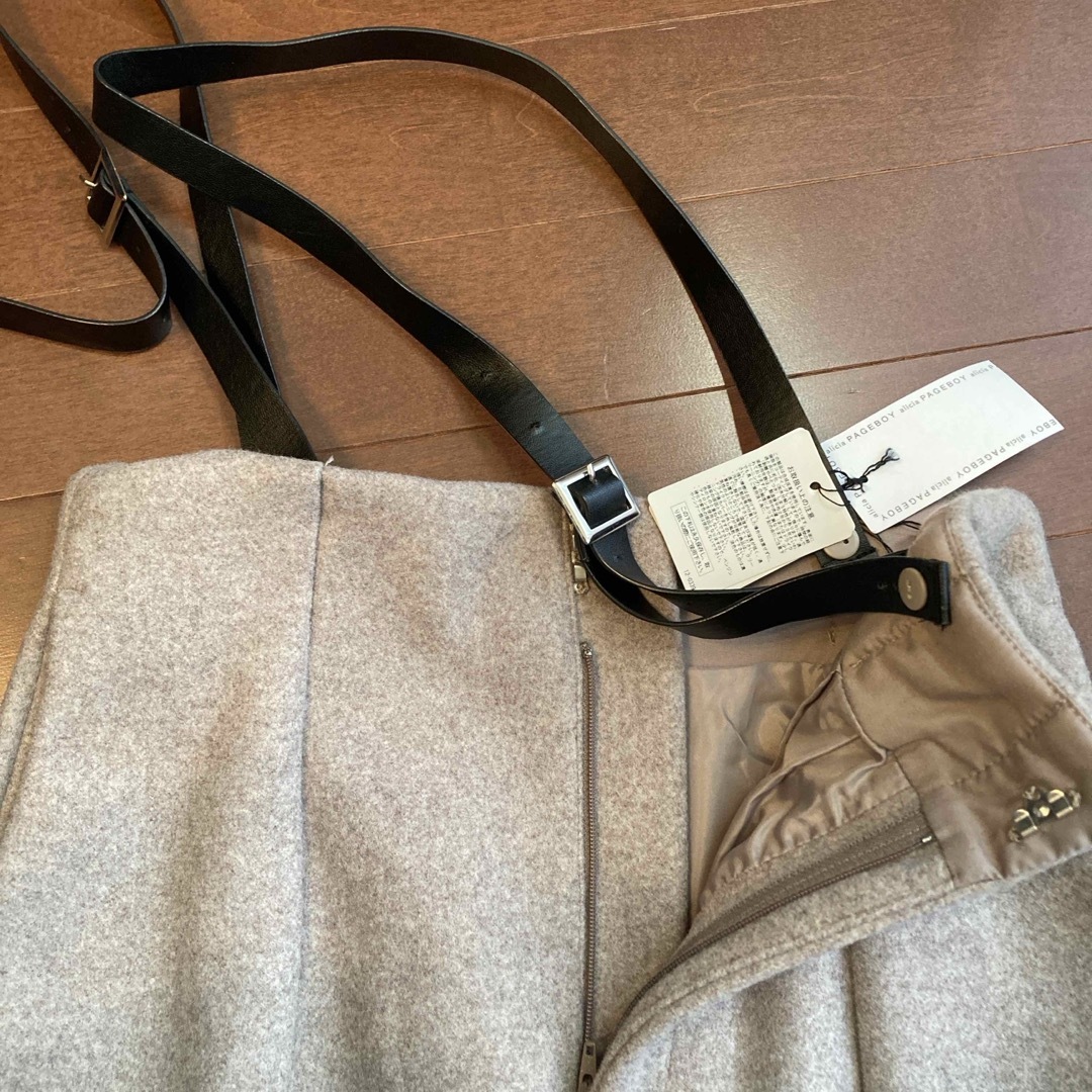 PAGEBOY(ページボーイ)のサスペンダー付きロングスカート レディースのスカート(ロングスカート)の商品写真