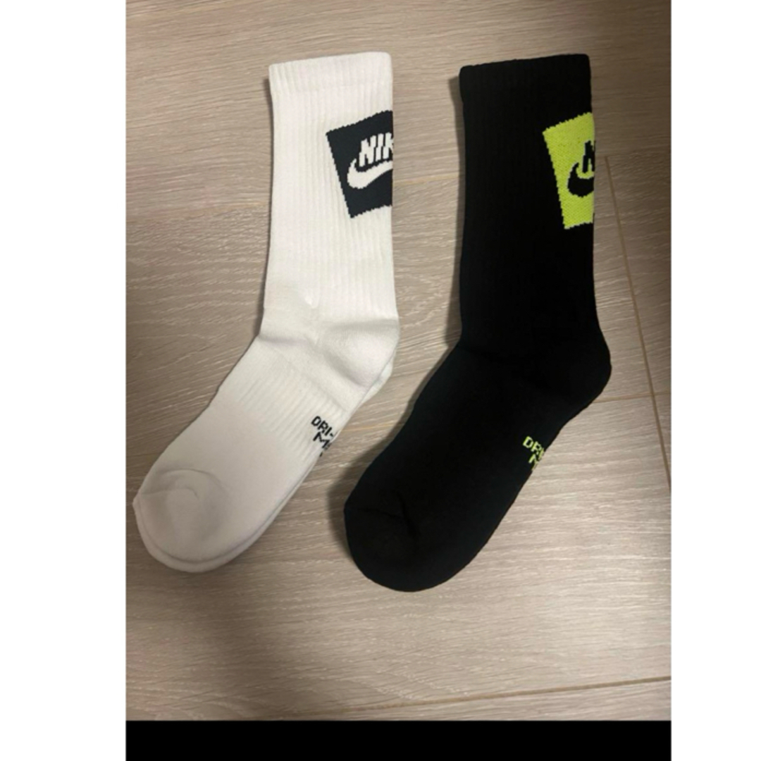 NIKE(ナイキ)のNIKE靴下　23〜25㎝(M)2点セット レディースのレッグウェア(ソックス)の商品写真