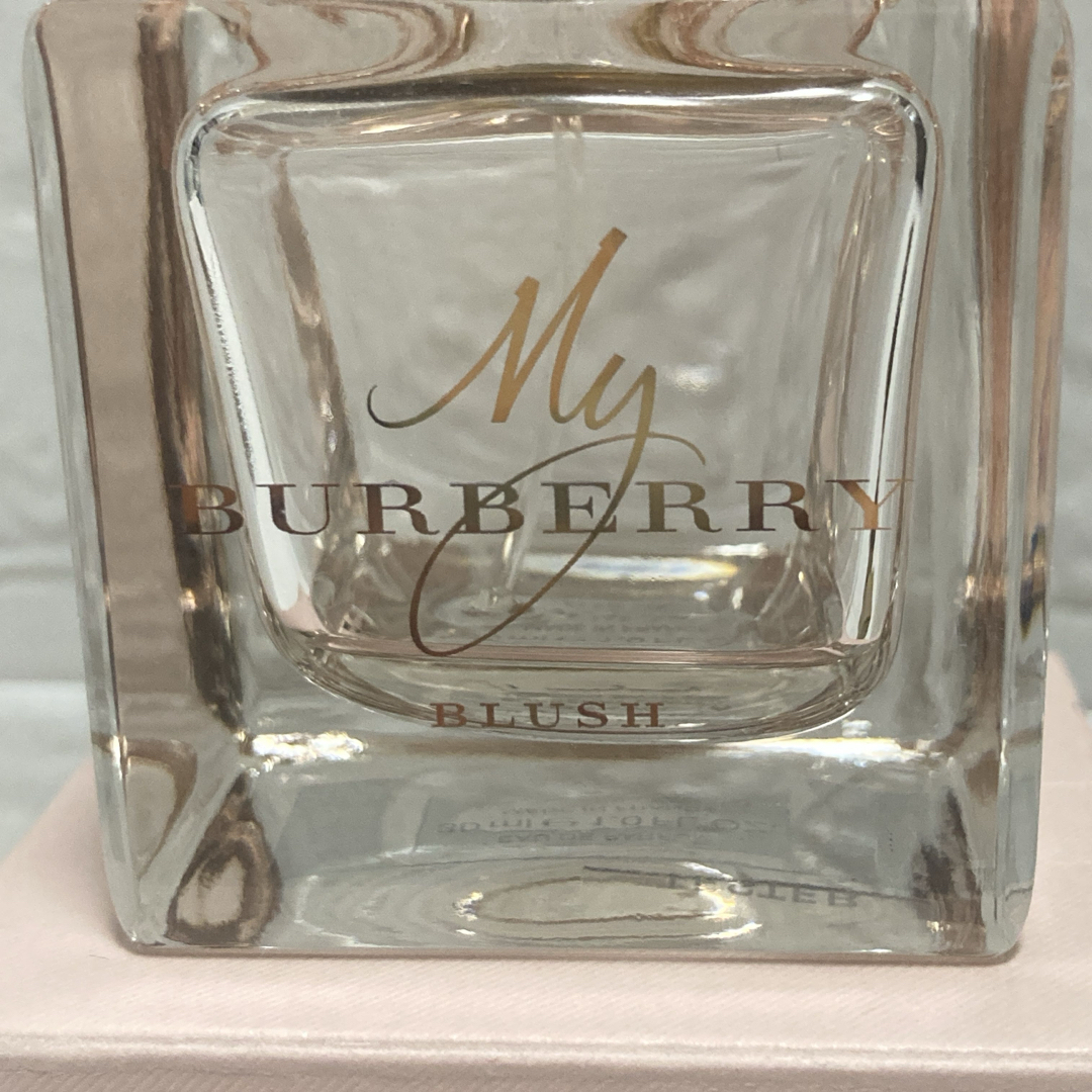 BURBERRY(バーバリー)のバーバリー マイバーバリー ブラッシュ EDP SP 30ml オードパルファム コスメ/美容の香水(香水(女性用))の商品写真