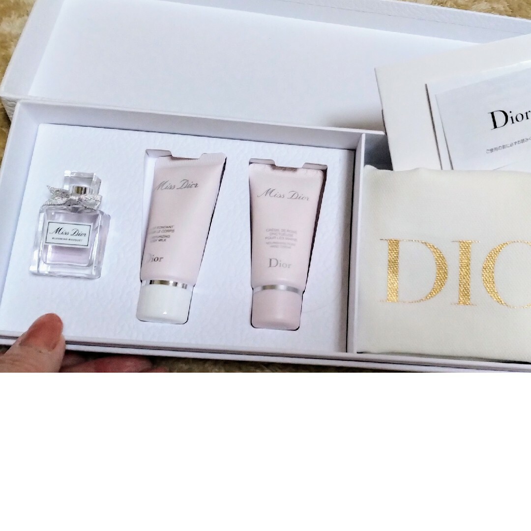 Christian Dior(クリスチャンディオール)の🌹ディオール　バースデーギフト エンタメ/ホビーのコレクション(ノベルティグッズ)の商品写真